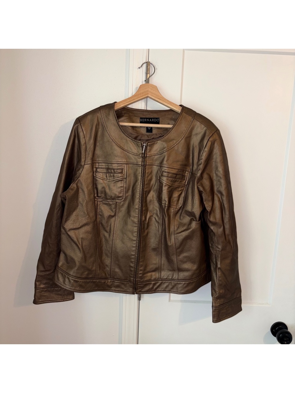 Bernardo Woman’s 2x NWOT $385 Genuine Leather metallic bronze jacket Zip Front